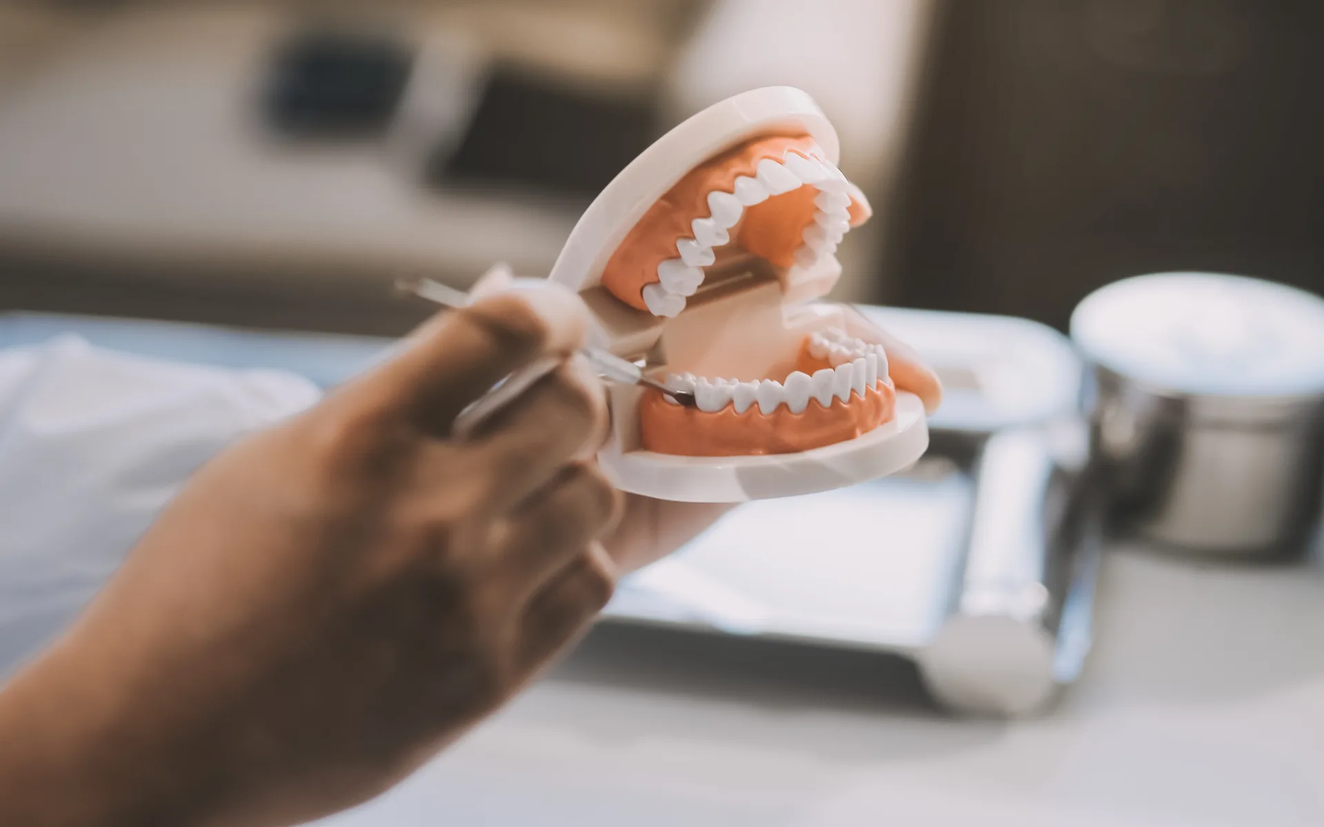 Cosmetic dentistry chair and equipment